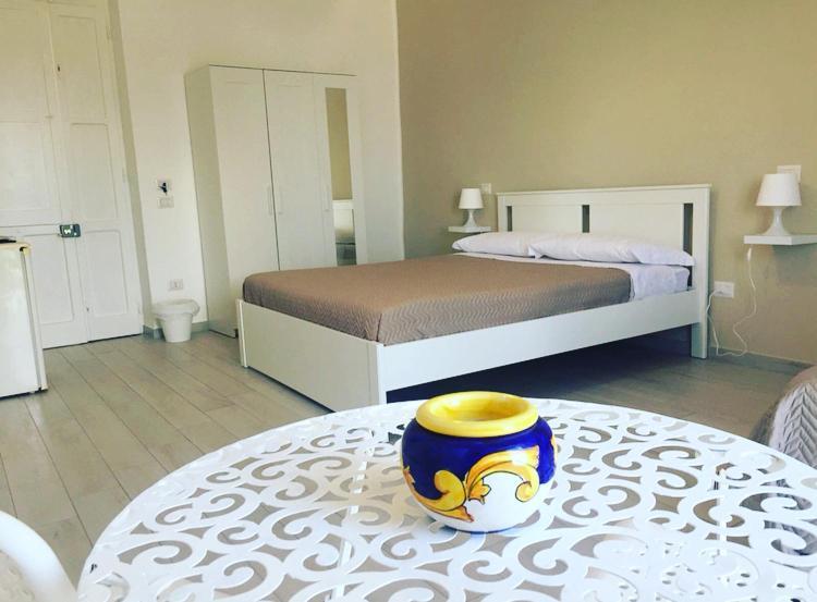 B&B Josephine Sea View Кастелламмаре-ди-Стабия Экстерьер фото
